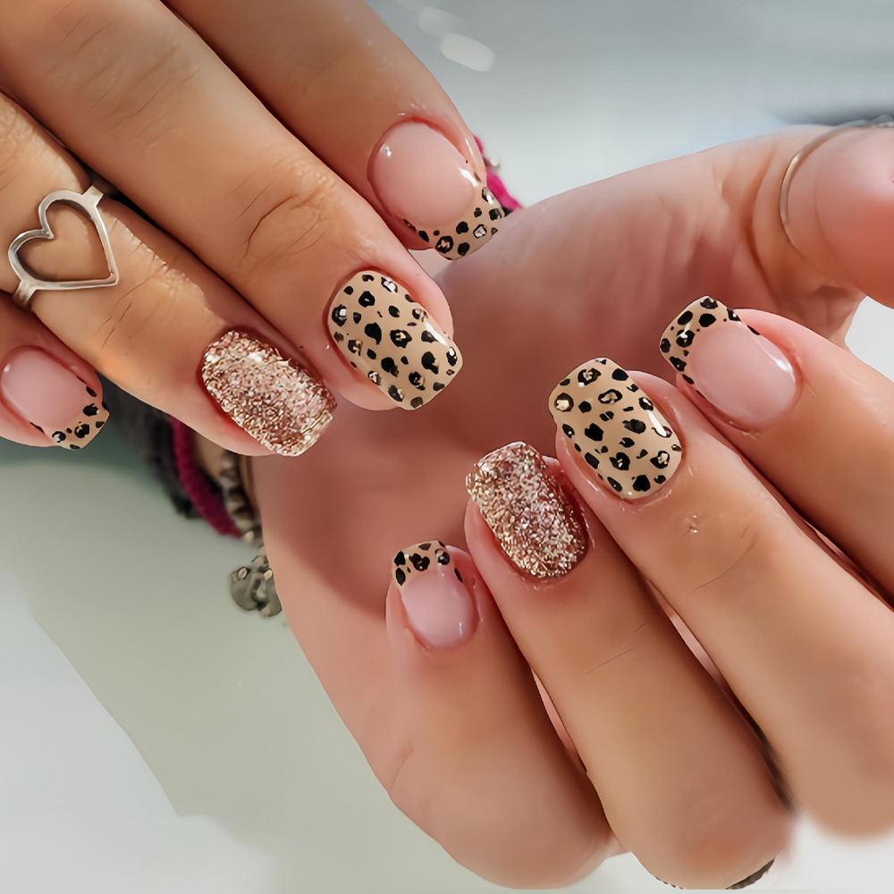 Nail Art Design - 여성 소녀들을 위한 짧고 긴 가짜