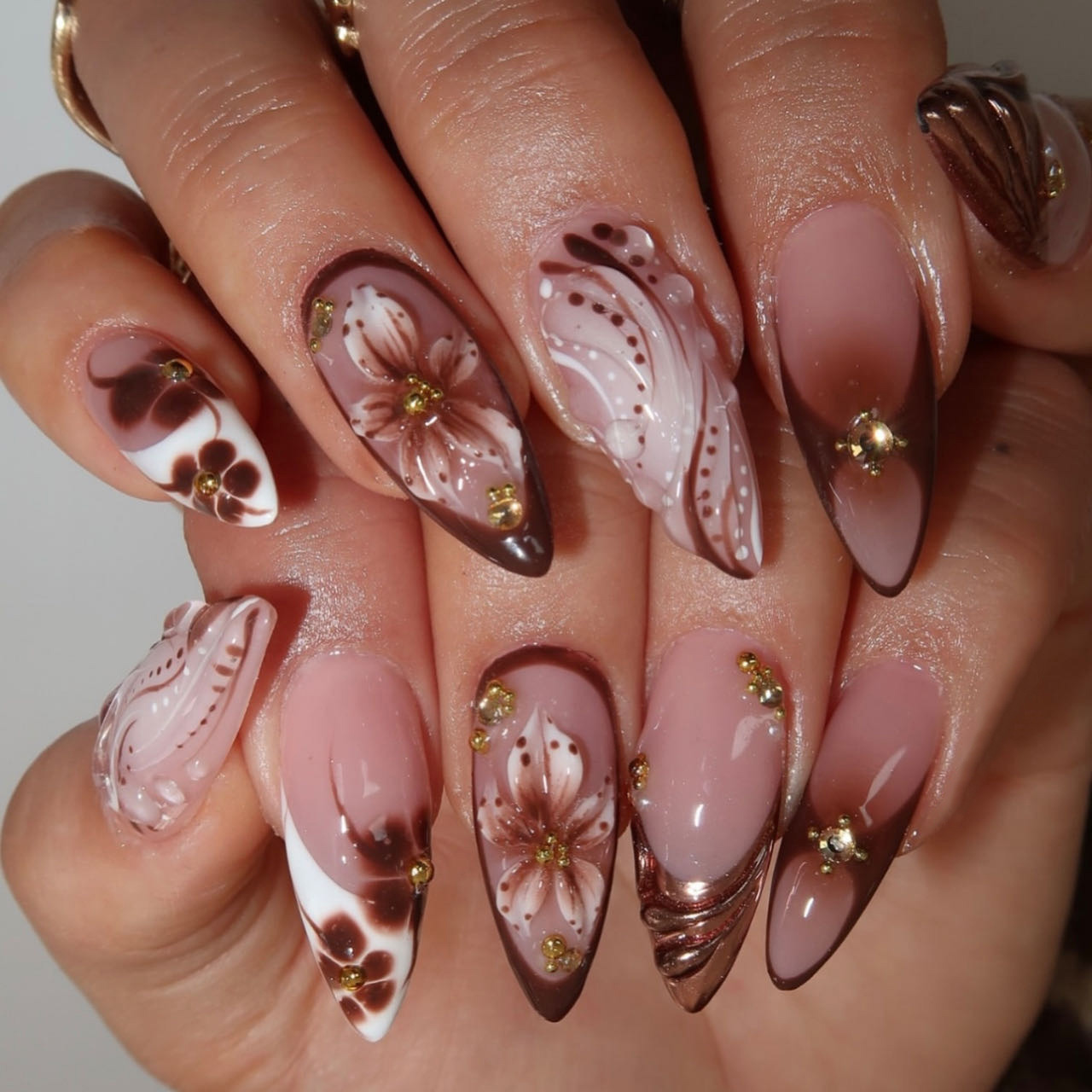 여성용 중간 사이즈 가짜 손톱 그라데이션 커피 브라운  - Nail Art Design 리뷰 및 가격